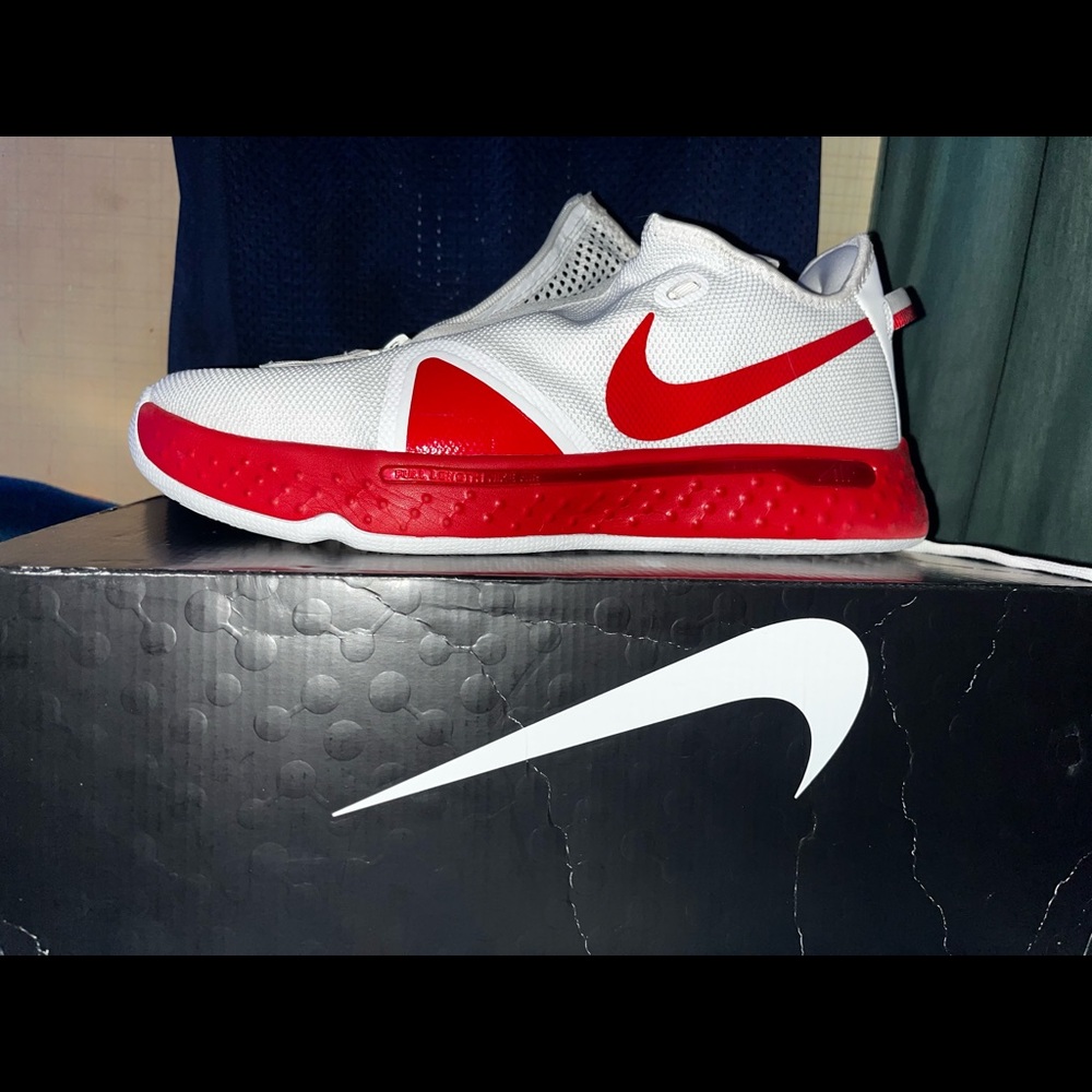 Nike PG 4 basketball shoes